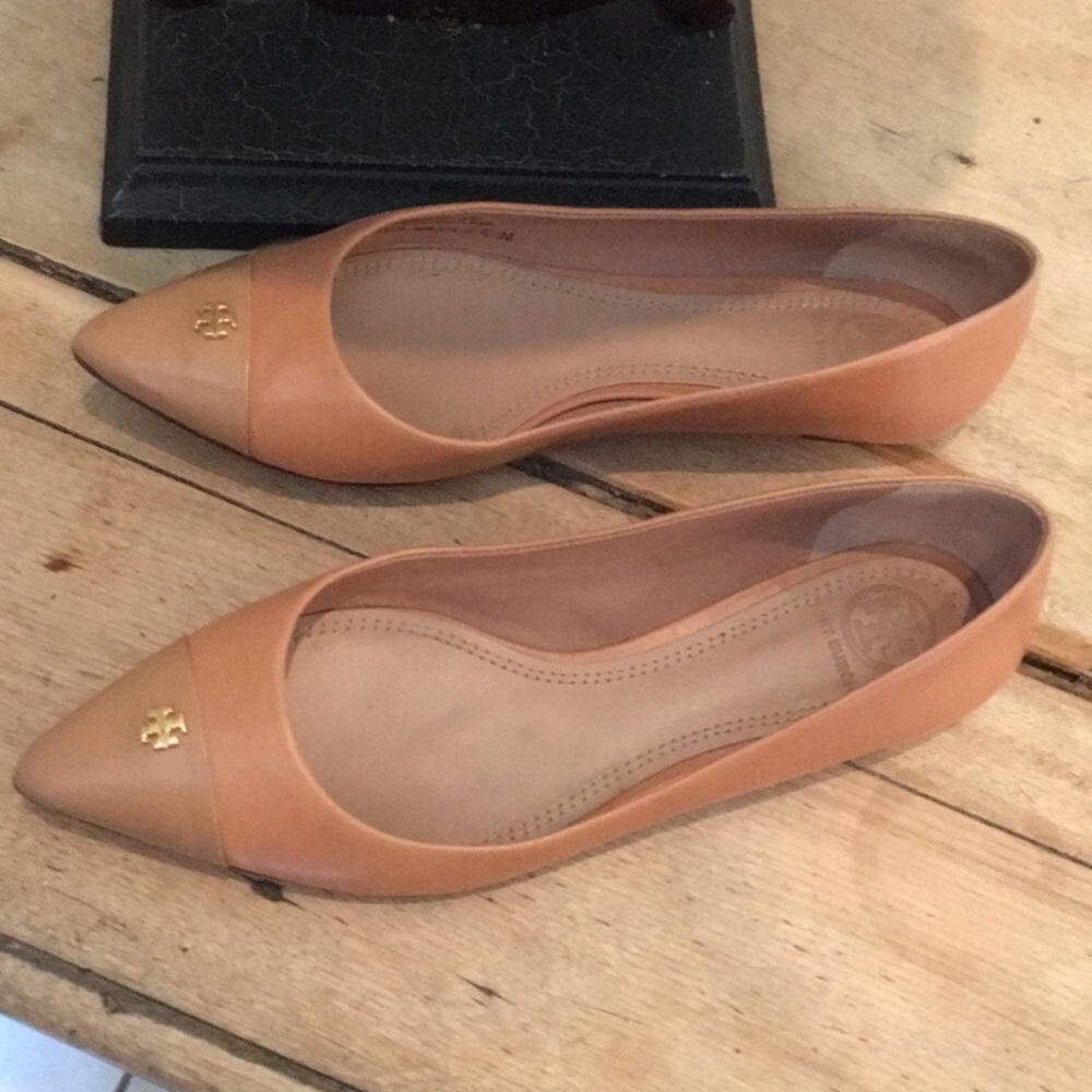 Tory Burch nude tan pointed flat